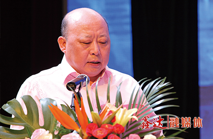 <p>1月，將2019年確定為&ldquo;強(qiáng)基固柢年&rdquo;之關(guān)鍵提升年，以&ldquo;強(qiáng)基固柢&rdquo;為主基調(diào)，以人為本抓管理，精品項(xiàng)目促轉(zhuǎn)型，精益創(chuàng)新強(qiáng)品質(zhì)，綠色文化樹形象，改善經(jīng)營提效益，創(chuàng)造鑫達(dá)集團(tuán)更大的新的奇跡； 1月10日下午，河北鑫達(dá)集團(tuán)2018年度總結(jié)表彰暨2019年工作部署大會在云南騰沖世紀(jì)金源大酒店隆重舉行，對集團(tuán)2018&ldquo;強(qiáng)基固柢&rdquo;年取得的各項(xiàng)成果進(jìn)行了全面總結(jié)，對2019年的生產(chǎn)經(jīng)營工作進(jìn)行整體部署，為集團(tuán)新一年的發(fā)展指明了方向；</p>
<p>3月，更名為&ldquo;河北鑫達(dá)鋼鐵集團(tuán)有限公司&rdquo;；</p>
<p>7月，河北鑫達(dá)集團(tuán)2019年上半年工作總結(jié)表彰暨工作再動員大會在吉林省東豐縣隆重舉行，通過總結(jié)上半年工作并對先進(jìn)集體的表彰，激勵先進(jìn)員工，為廣大員工樹立榜樣，形成奮勇爭先的工作氛圍；</p>
<p>9月，遼寧京東管業(yè)有限公司450m&sup3;高爐成功點(diǎn)火；</p>
<p>11月，110MW超高溫亞臨界煤氣發(fā)電項(xiàng)目成功并網(wǎng)發(fā)電，為集團(tuán)創(chuàng)造了可觀的經(jīng)濟(jì)效益和社會效益。</p>